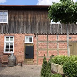 Landgasthof Oehr - Wood and brick construction
