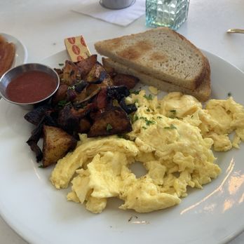 Immigrant Son Caffe - Traditional breakfast, with a side of bacon - New American Near Me - Ventura, California Immigrant Son Caffe - Traditional breakfast, with a side of bacon - New American Near Me - Ventura, California