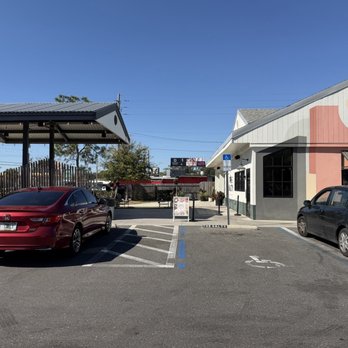The Salty Donut - Outside Bike Rack Available - Coffee & Tea Near Me - Orlando, Florida