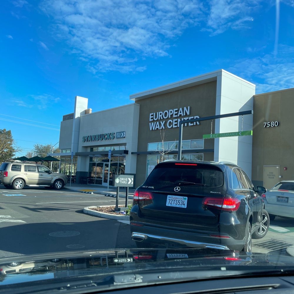 Starbucks - Coffee & Tea Near Me - Elk Grove, California