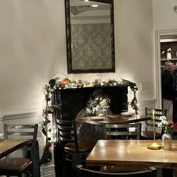 St. Eve's Restaurant - Dining area