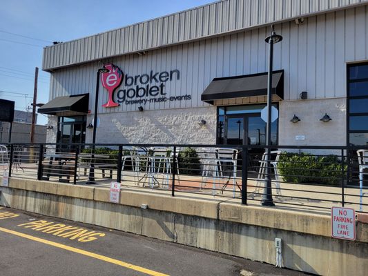 Broken Goblet Brewing by null