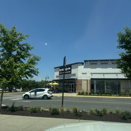 Exterior photo of honeygrow - Alexandria, Virginia Exterior photo of honeygrow - Alexandria, Virginia