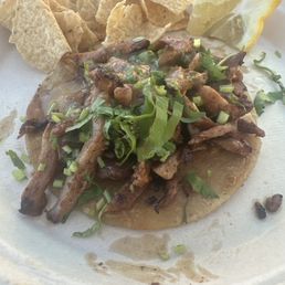Taco al pastor mmmmm. Taco al pastor mmmmm.