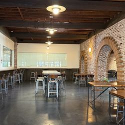 Golden State Coffee Roasters - Spacious Seating