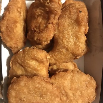 McDonald's - 1/2 dehydrated Chicken Nuggets - Fast Food Near Me - La Habra, California