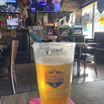 Taproom Pizza - Pizza Near Me - Culver City, California