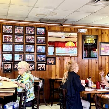 Tony's Place - Pizza Near Me - Hialeah, Florida Tony's Place - Pizza Near Me - Hialeah, Florida
