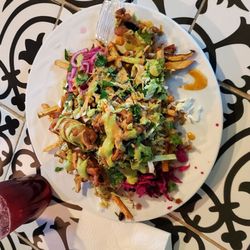 The Vegan Vato - Loaded fries and tea the dish is great more then be eaten in one sitting