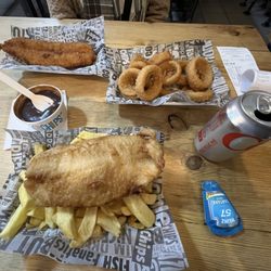 Quarrier's Kitchen - Haddock w/ Chips Breaded Haddock w/ Onion Rings Side of Gravy  Water & Diet Coke