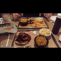 Heintzelman's BBQ Pit