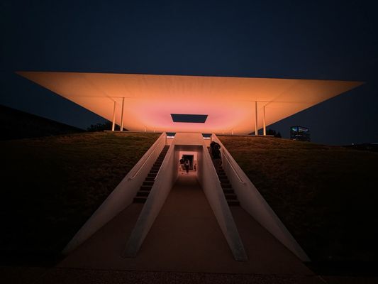 James Turrell's "Twilight Epiphany" Skyspace by null James Turrell's "Twilight Epiphany" Skyspace by null