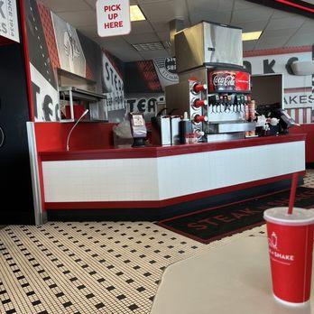 Steak ’n Shake - Inside - Fast Food Near Me - Terre Haute, Indiana Steak ’n Shake - Inside - Fast Food Near Me - Terre Haute, Indiana