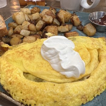 First Watch - Meat omelet - Breakfast & Brunch Near Me - Vestavia, Alabama First Watch - Meat omelet - Breakfast & Brunch Near Me - Vestavia, Alabama