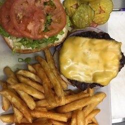 Ten Ten Pub&Estery - Homemade Burgers