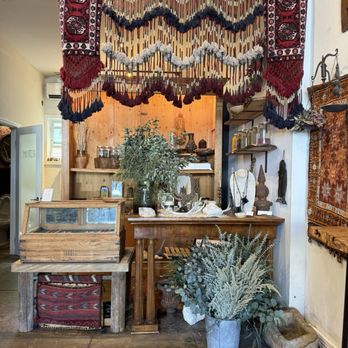 Kettle & Stone - Vintage shopping area - Coffee & Tea Near Me - San Diego, California Kettle & Stone - Vintage shopping area - Coffee & Tea Near Me - San Diego, California