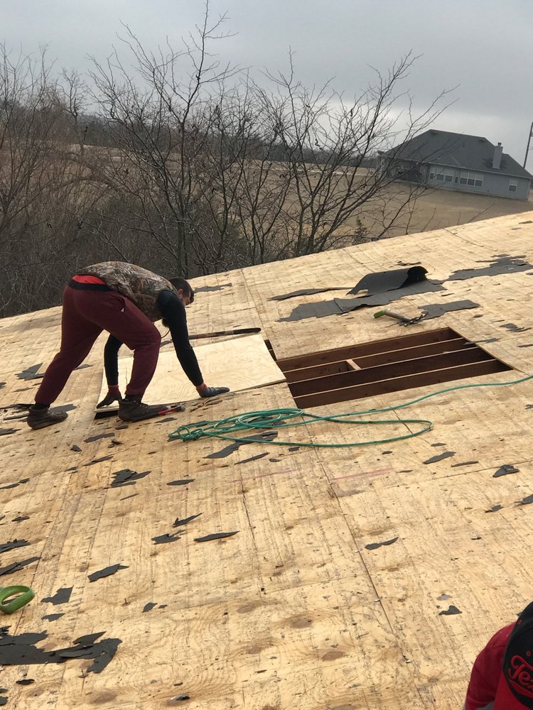 Slide of Rick's Roofing & Construction