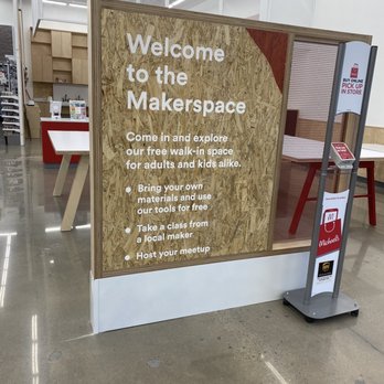 Michaels - New Makers Space - Arts & Crafts Near Me - Moorestown, New Jersey