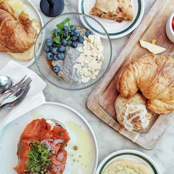 Mr West Cafe Bar Downtown - Brunch spread - IG: @barriegudfood - Bars Near Me - Seattle, Washington Mr West Cafe Bar Downtown - Brunch spread - IG: @barriegudfood - Bars Near Me - Seattle, Washington