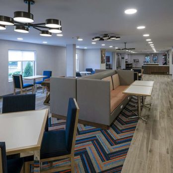 Hampton Inn Norton - Breakfast Area - Hotels Near Me - Norton, Virginia Hampton Inn Norton - Breakfast Area - Hotels Near Me - Norton, Virginia