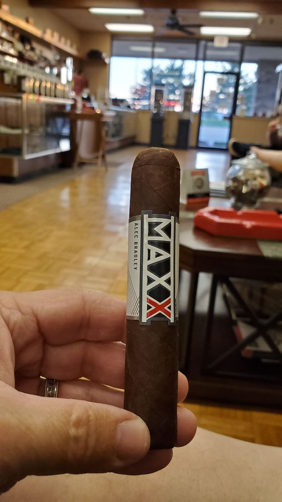 TOBACCO LANE Updated August 2024 244 S Silver Springs Rd, Cape