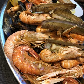 O Retorno - Seafood platter - Spanish Near Me - Barcelona, B O Retorno - Seafood platter - Spanish Near Me - Barcelona, B