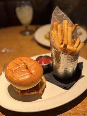 Smyth Tavern by null