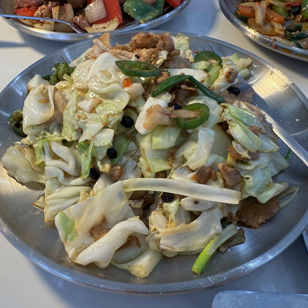LOC Chinese Kitchen - Chinese Near Me - Riverside, California