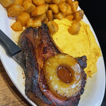 Eggs 'n Things Ko Olina - Pineapple Plantation Pork Chops & Eggs - American Near Me - Kapolei, Hawaii Eggs 'n Things Ko Olina - Pineapple Plantation Pork Chops & Eggs - American Near Me - Kapolei, Hawaii
