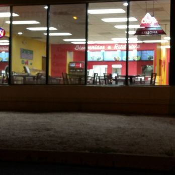 Tacos Los Altos - Showing Riliberto's immediately next door at 100% empty, while TLA had only one table open. - Mexican Near Me - Flagstaff, Arizona Tacos Los Altos - Showing Riliberto's immediately next door at 100% empty, while TLA had only one table open. - Mexican Near Me - Flagstaff, Arizona