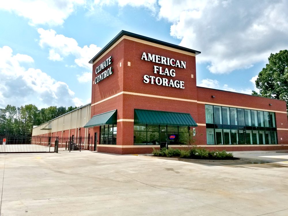AMERICAN FLAG SELF STORAGE Updated August 2024 10 Photos 817
