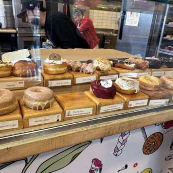 Fan-Fan Doughnuts - Donuts Near Me - Brooklyn, New York Fan-Fan Doughnuts - Donuts Near Me - Brooklyn, New York