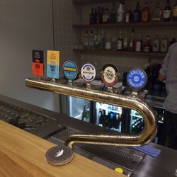 Naughtons Parkville Hotel - Great selection on tap