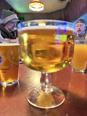 Manning’s Restaurant & Bar by null