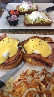 Barneys Brunch House by null