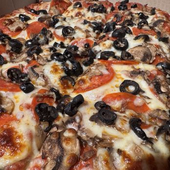 Hounddog's Three Degree Pizza - Pizza Near Me - Columbus, Ohio
