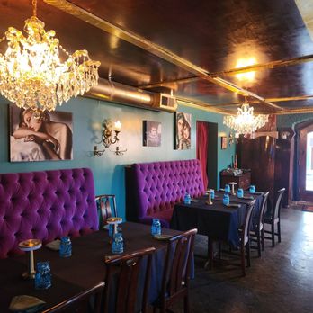 White Rabbit Cocktail Parlour - Tapas/Small Plates Near Me - Salisbury, North Carolina White Rabbit Cocktail Parlour - Tapas/Small Plates Near Me - Salisbury, North Carolina