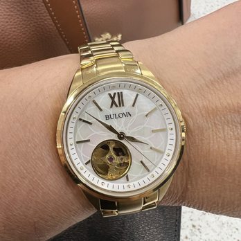 Don Roberto Jewelers - Bulova watch - Jewelry Near Me - Stockton, California Don Roberto Jewelers - Bulova watch - Jewelry Near Me - Stockton, California