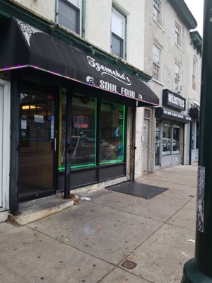 Tyemeka's Soul Food Restaurant by null