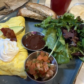 First Watch - Bacado omelette - Breakfast & Brunch Near Me - Manassas, Virginia