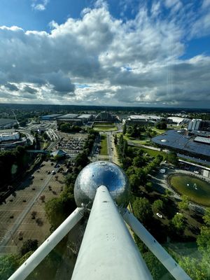 Atomium Restaurant by null