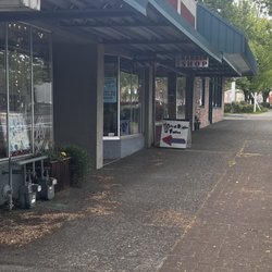 Str8 Blades & Fades - Open sign for a closed shop