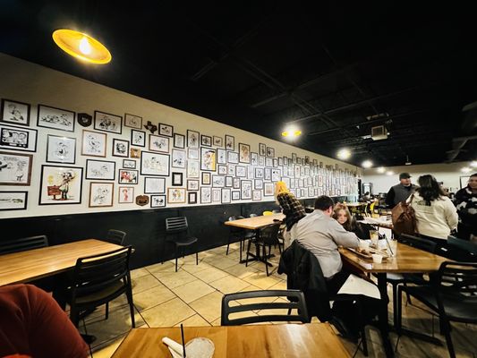 Dirk’s Signature Chicken & Bar by null