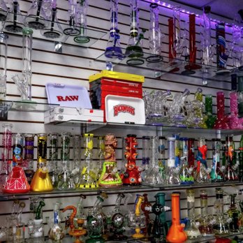 Ipuff Vape and Smoke Shop - Tobacco Shops Near Me - Murrieta, California