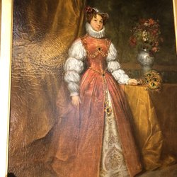 Salisbury Antiques Centre - The painting Mrs G loves
