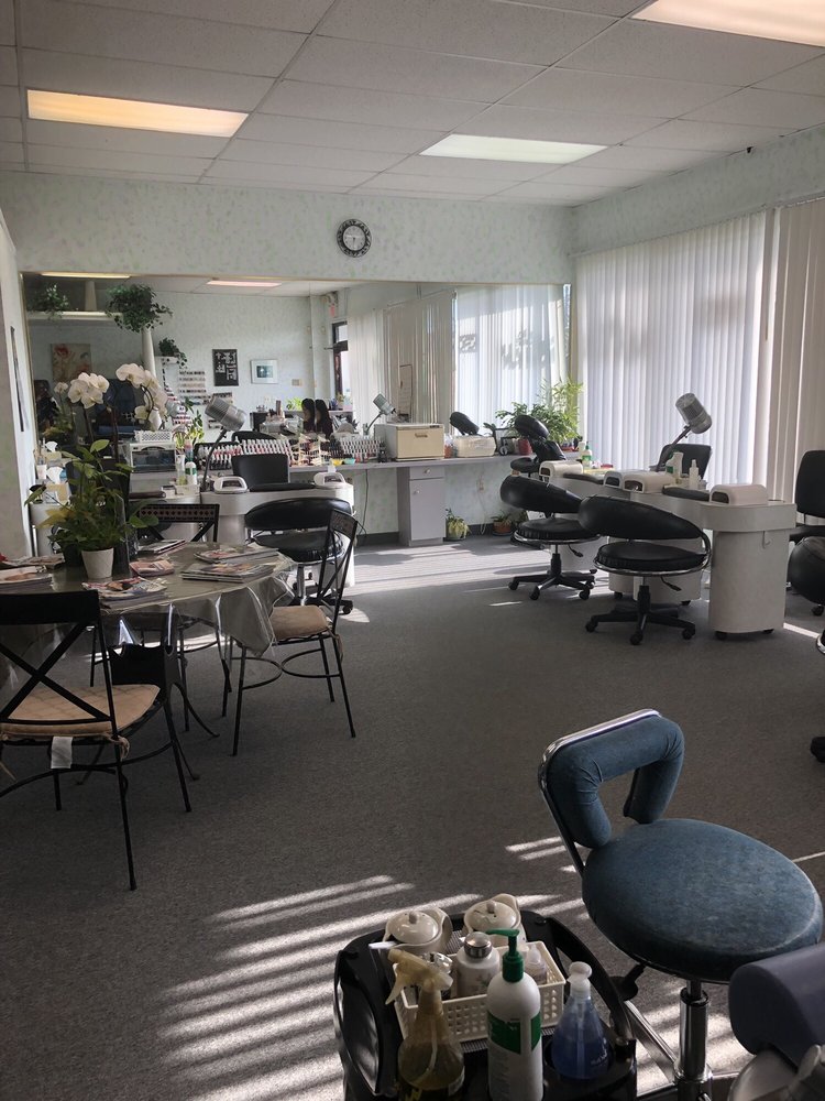 SUNNY NAILS Updated August 2024 18 Reviews 309 Main St