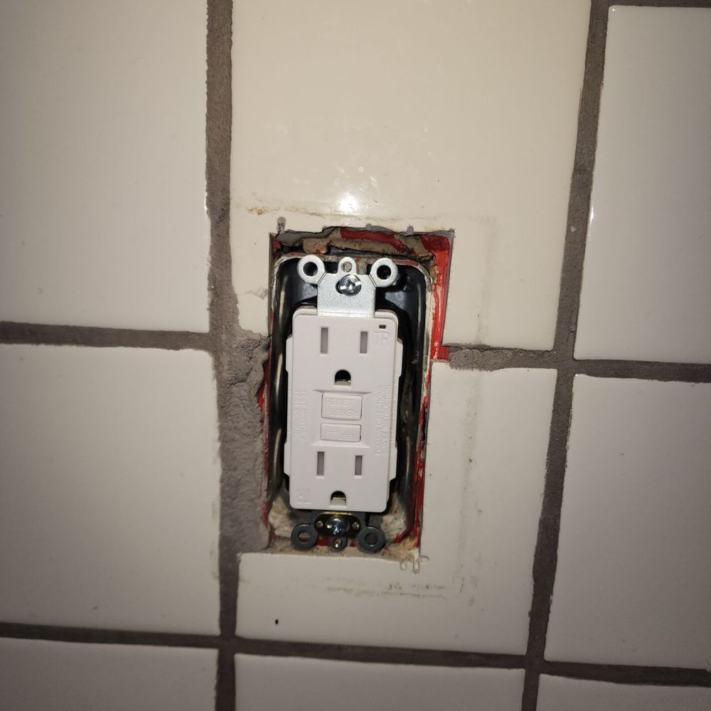 Slide of Summit Electrical Services