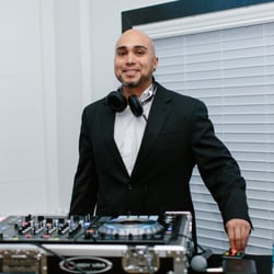 Danny B DJ Company - I bring professionalism to every event I DJ.