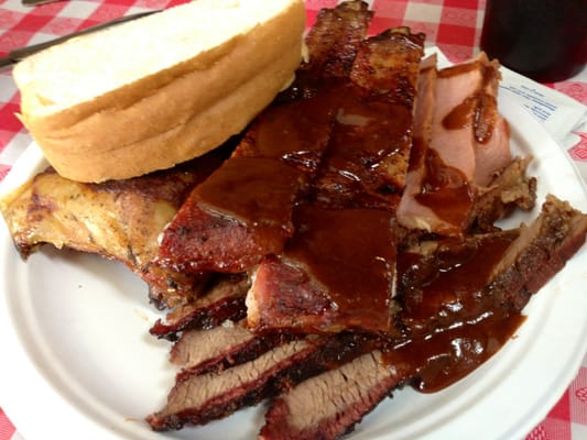 Danny Edwards BLVD BBQ by null
