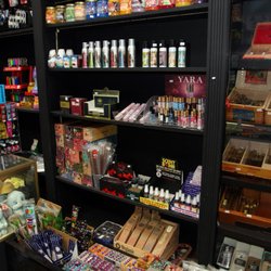 Smokeez - Incense, smoke odor sprays, smoke odor candles.